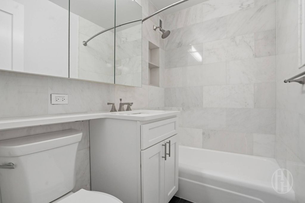 Photo of 155 West 68th Street #1932, New York, NY 10023 (MLS # 11684364)