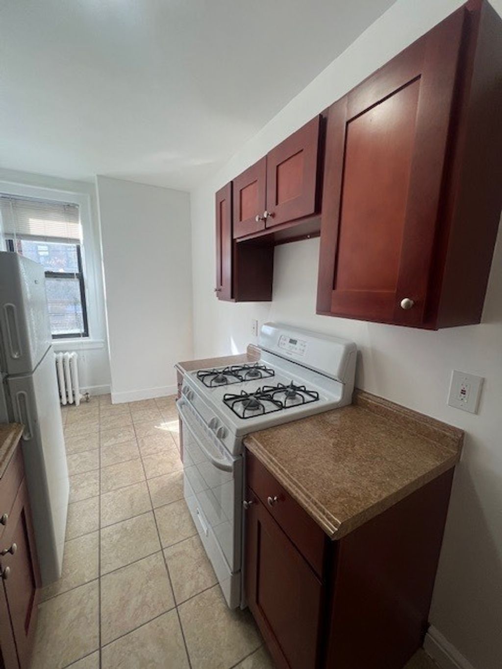 Photo of 30 Windsor Terrace #1G, White Plains, NY 10601 (MLS # 11678410)