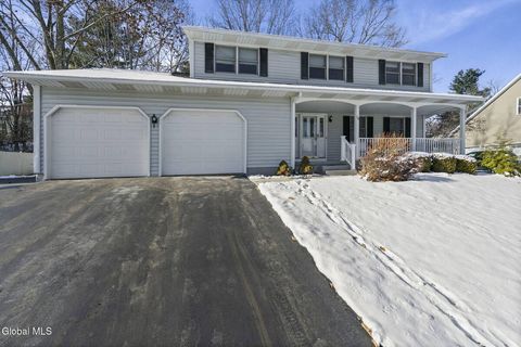 Photo of 14 Redwood Drive, Glenville, NY 12302 (MLS # 11636152)