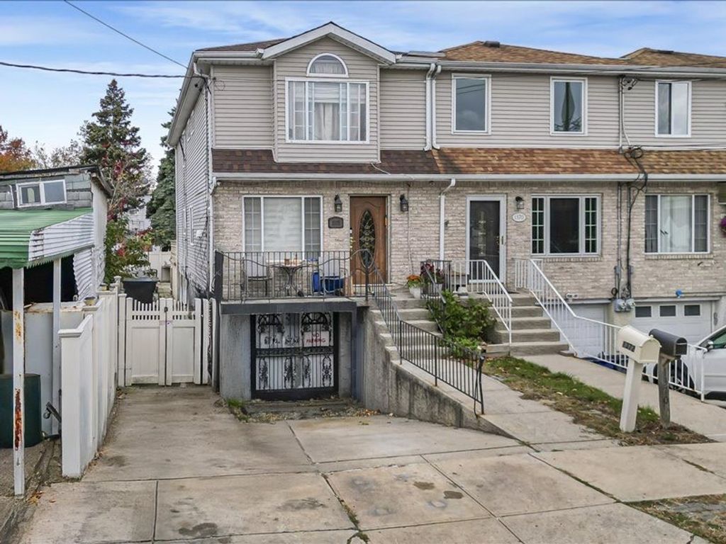 Photo of 1372 E 66th St, Brooklyn, NY 11234 (MLS # 11596999)