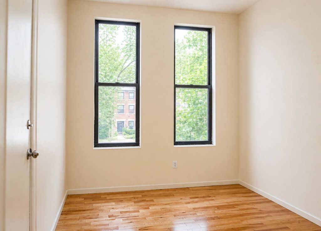 Photo of 959 Seneca Avenue, Ridgewood, NY 11385 (MLS # 11737998)