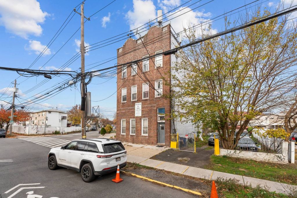 Photo of 170 Soundview Ave, New York, NY 10473 (MLS # 11608205)