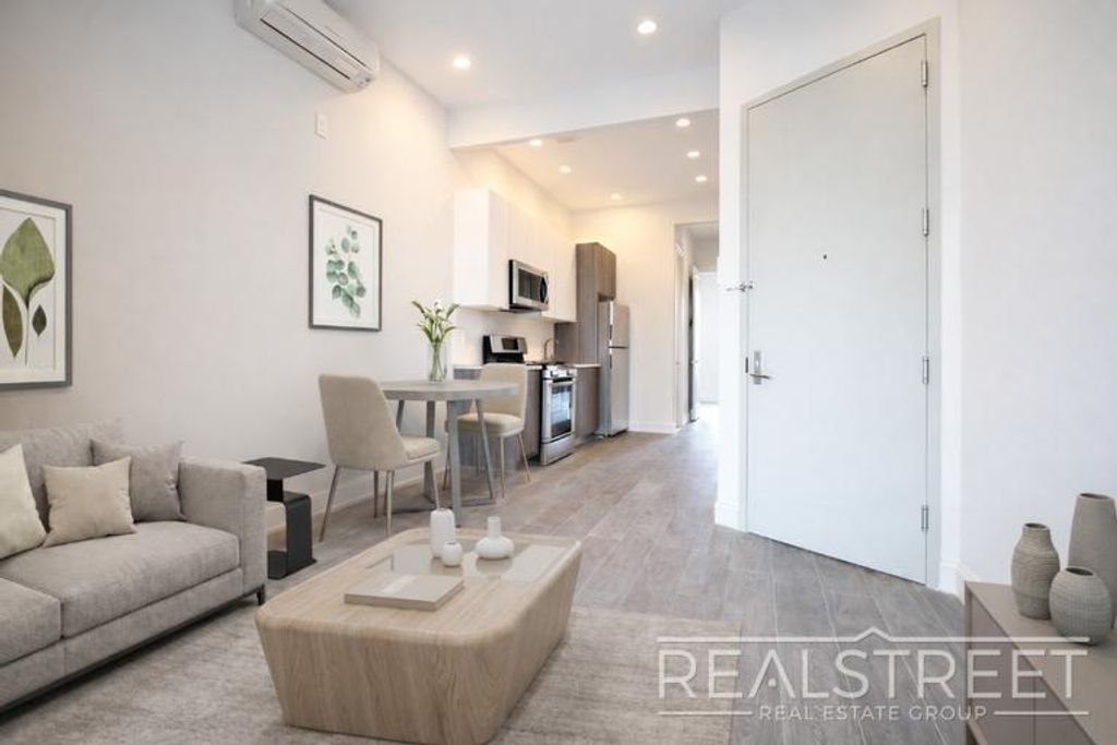 Photo of 181 Chauncey Street #3R, Brooklyn, NY 11233 (MLS # 11684354)