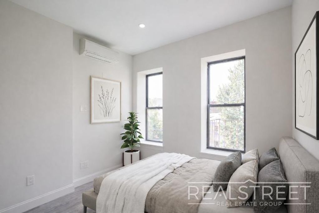 Photo of 181 Chauncey Street #3R, Brooklyn, NY 11233 (MLS # 11684354)