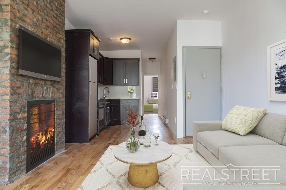Photo of 106 Moore Street #2R, BROOKLYN, NY 11206 (MLS # 11930809)