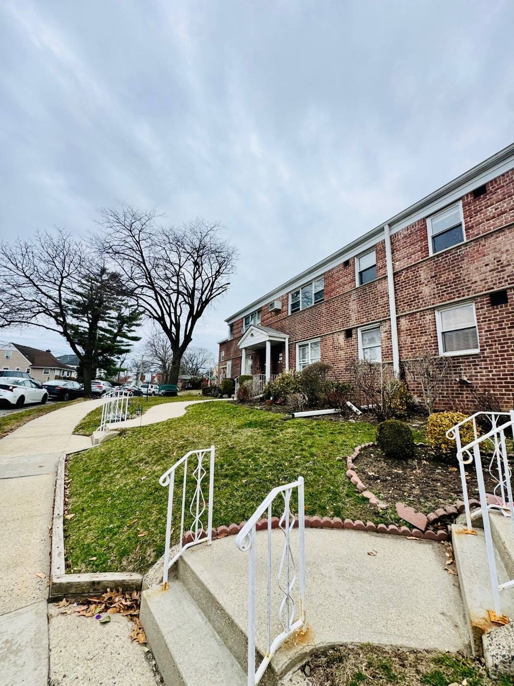 Photo of 19607 Dunton Ave #1C, Hollis, NY 11423 (MLS # 11677385)