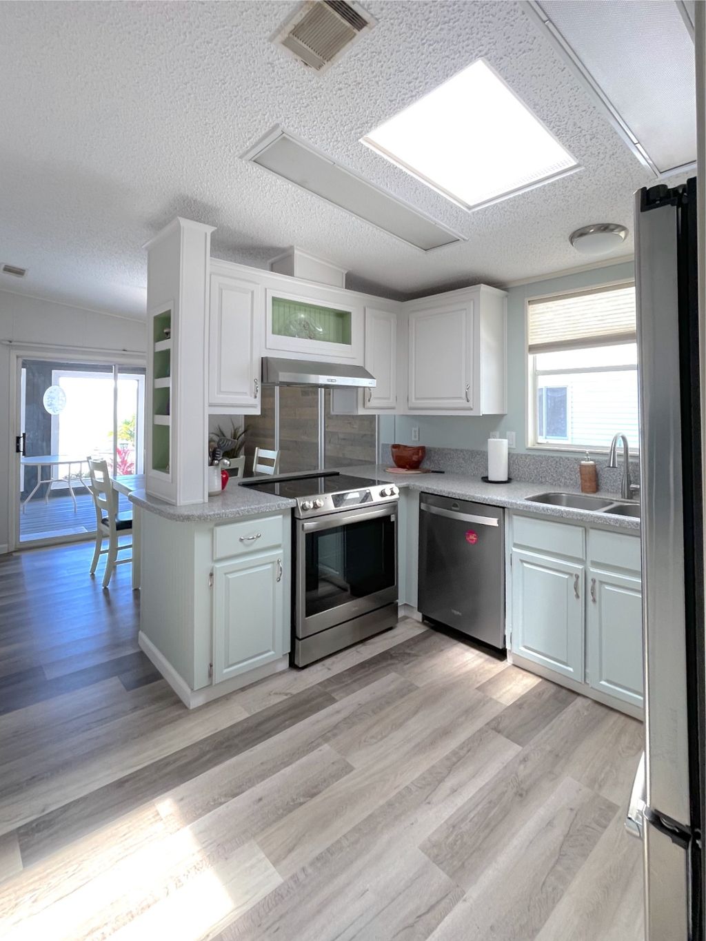 Photo of 125 Arecibo Ct, Ft Myers, FL 33908 (MLS # 11740234)