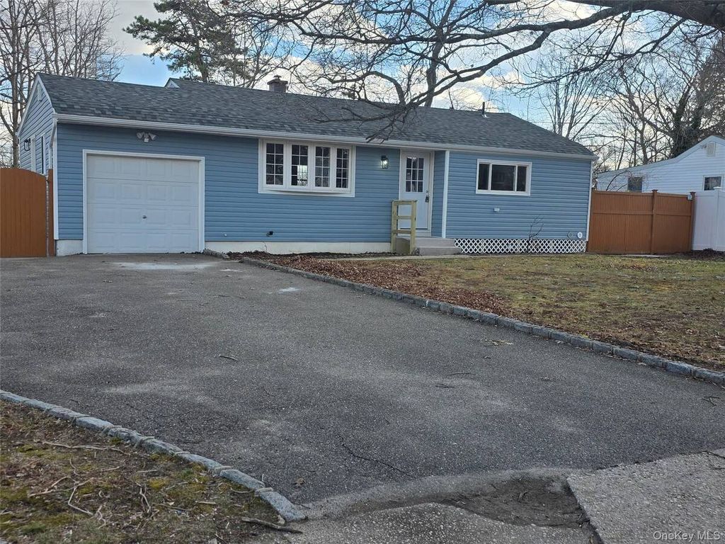 Photo of 340 Half Mile Road, Central Islip, NY 11722 (MLS # 11684564)