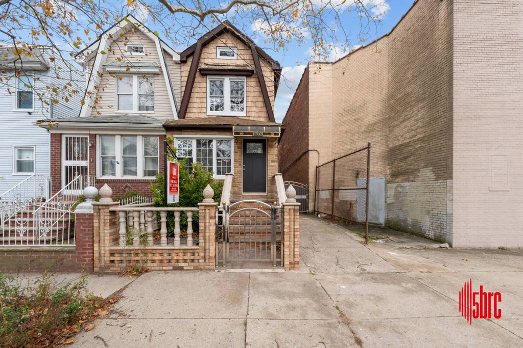 Photo of 1703 East 46th St, Brooklyn, NY 11234 (MLS # 11595302)