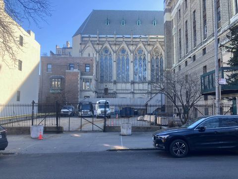 Photo of 313315 Clermont Ave #5 and 9, Brooklyn, NY 11205 (MLS # 11669269)