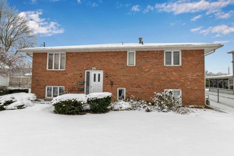 Photo of 28 Mead St, North Tonawanda, NY 14120 (MLS # 11618850)