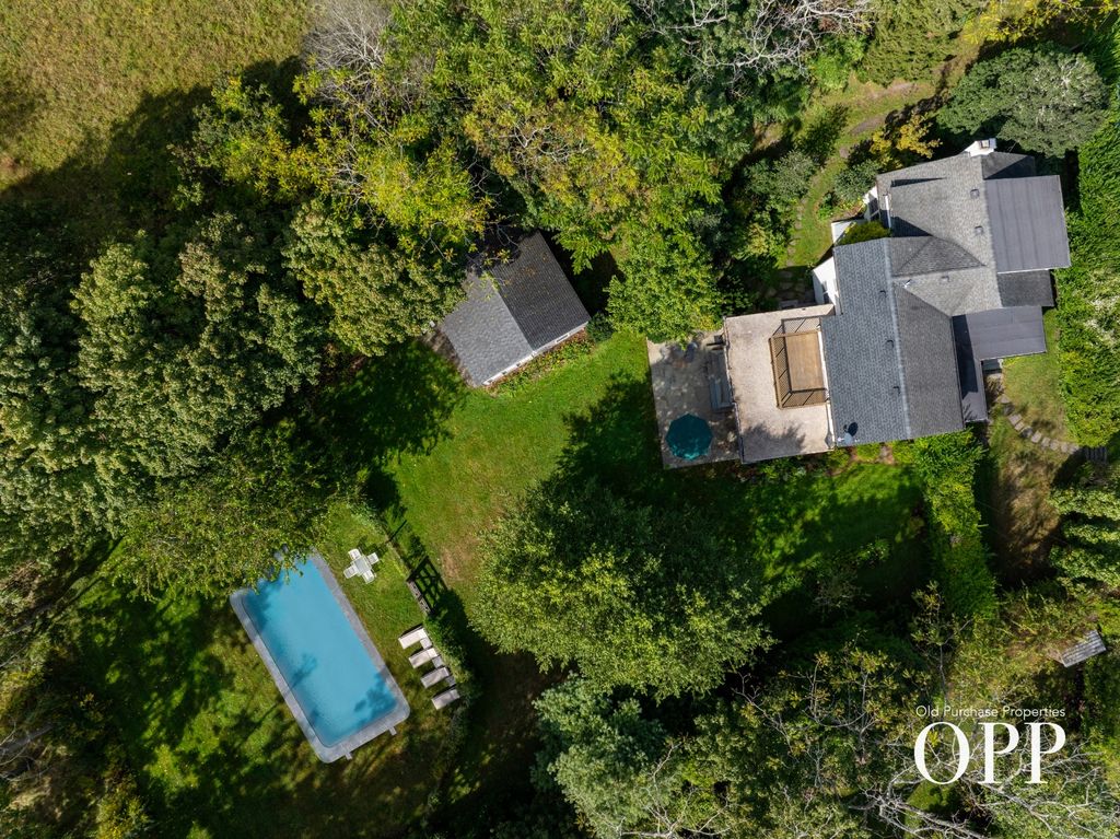 Photo of 334 Beaver Dam Road, BROOKHAVEN HAMLET, NY 11719 (MLS # 11681972)