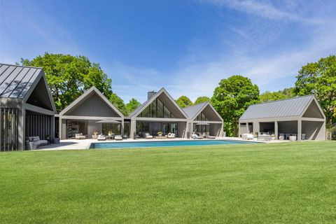 Photo of 9 Margarets Drive, Shelter Island, NY 11964 (MLS # 11716567)