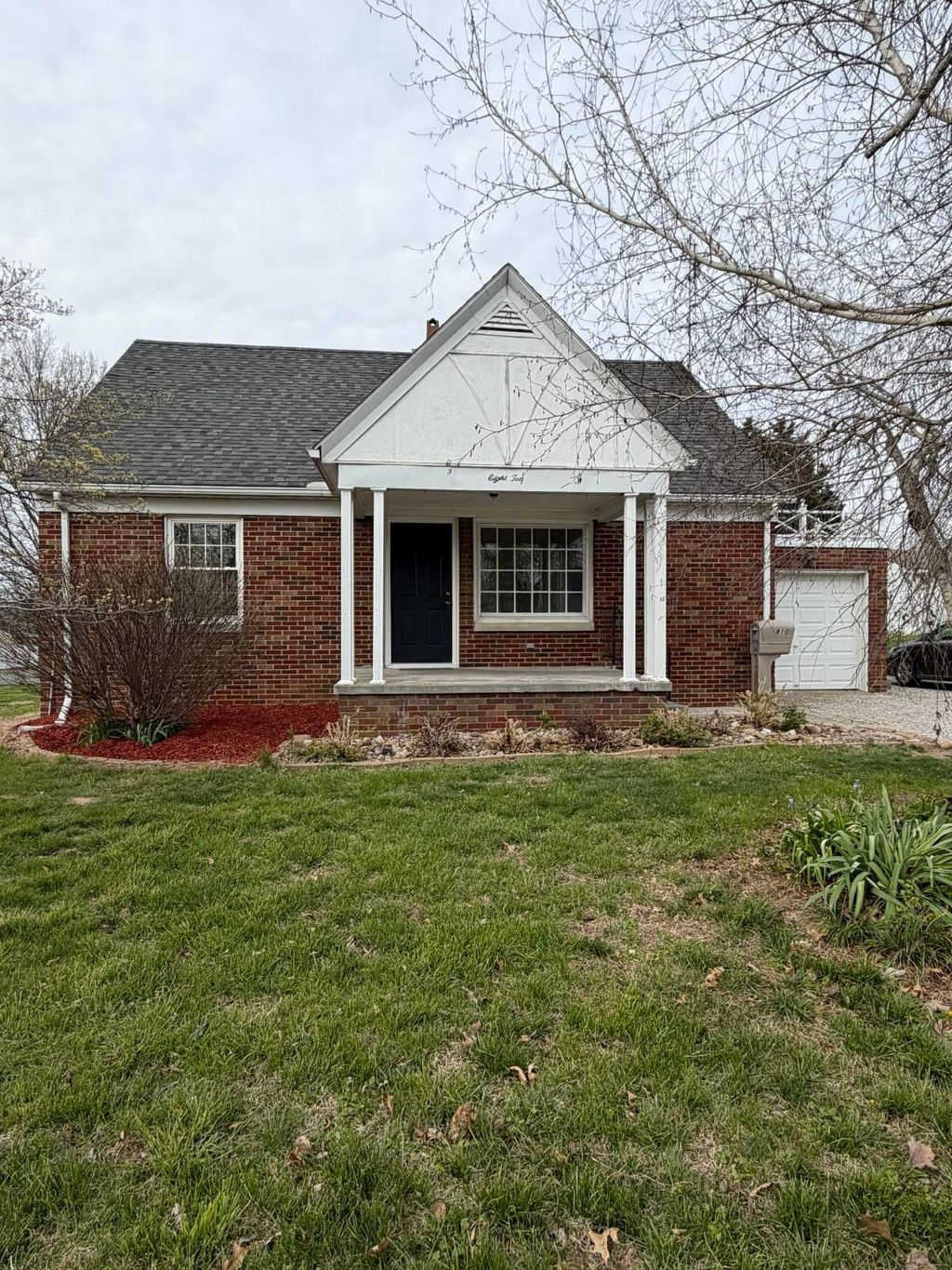 Photo of 810 E Strain St, Fort Branch, IN 47648 (MLS # 11684069)