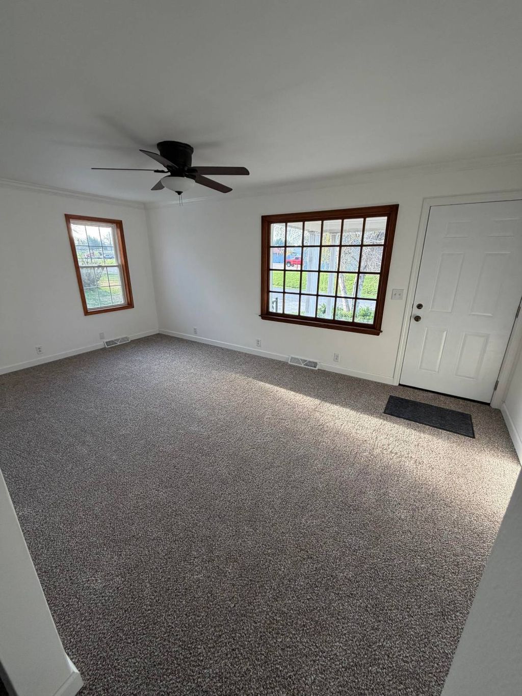 Photo of 810 E Strain St, Fort Branch, IN 47648 (MLS # 11684069)