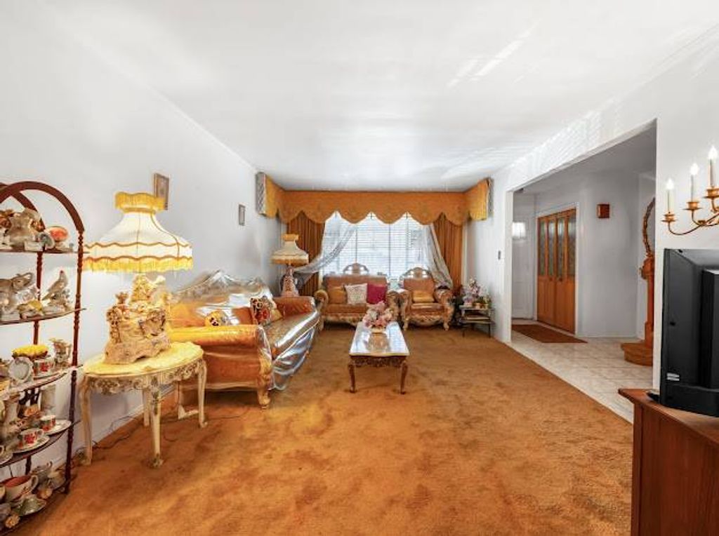 Photo of 235 East 88th St, Brooklyn, NY 11236 (MLS # 11591025)