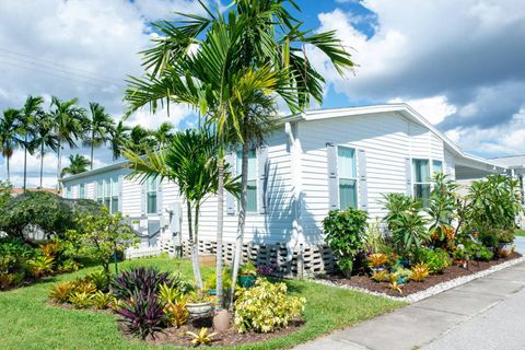 Photo of 825 Tall Oak Rd, Naples, FL 34113 (MLS # 11675163)