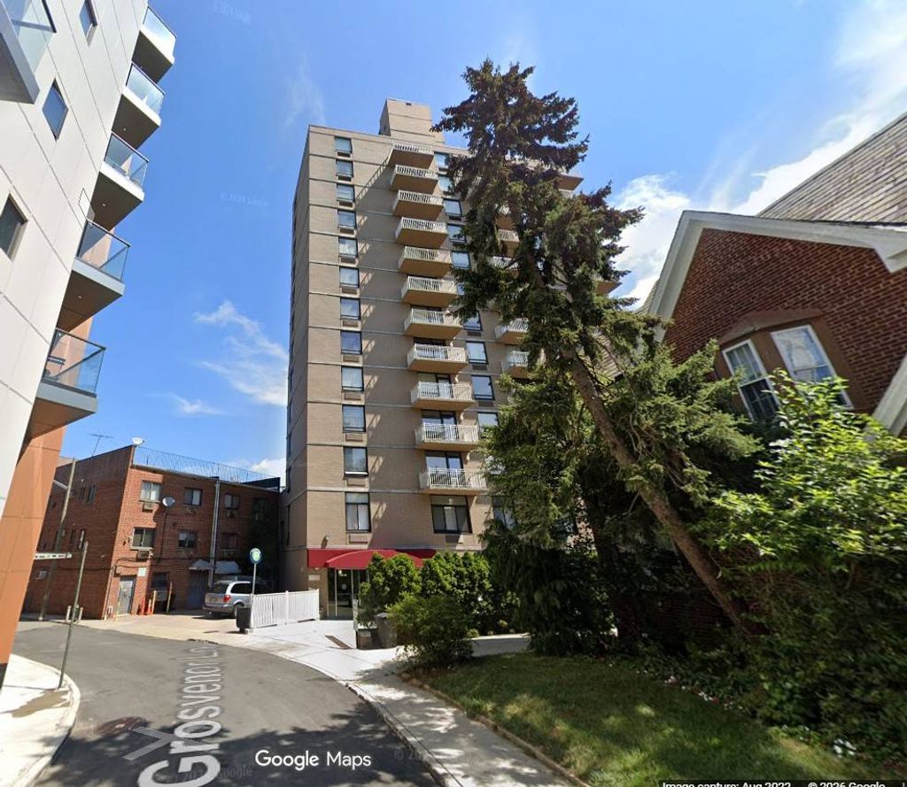 Photo of 11624 Grosvenor Ln #7C, Kew Gardens, NY 11418 (MLS # 11739698)
