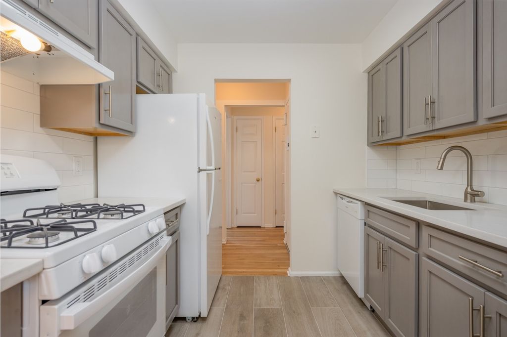 Photo of 2 Normandy Village #5, Nanuet, NY 10954 (MLS # 11729080)