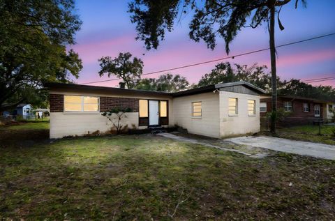 Photo of 3600 Amigos Ave, Orlando, FL 32808 (MLS # 11637302)