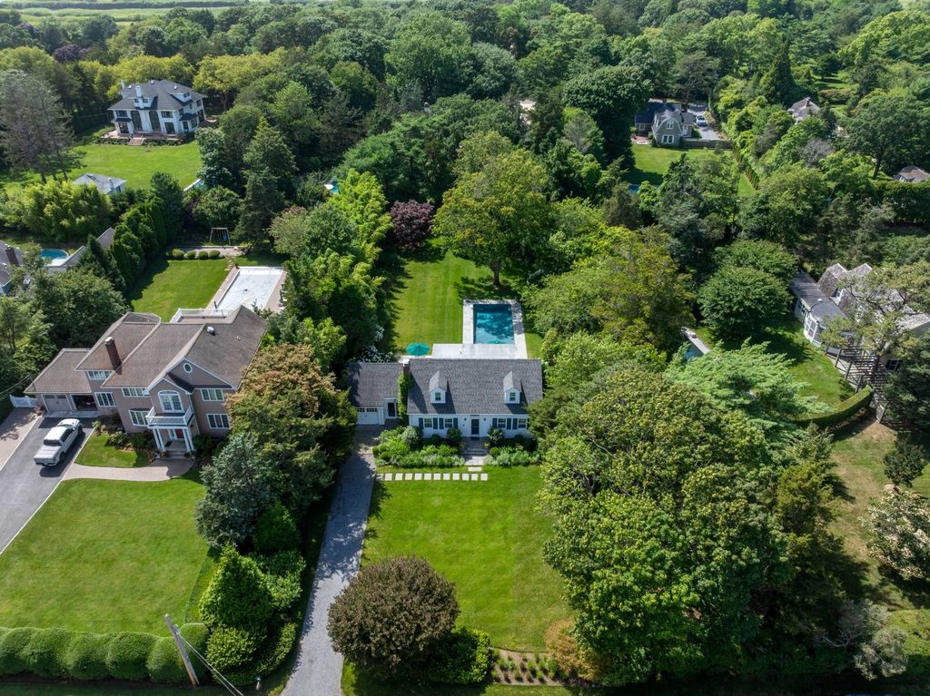 Photo of 32 Thornhedge Road, BELLPORT VILLAGE, NY 11713 (MLS # 11681407)