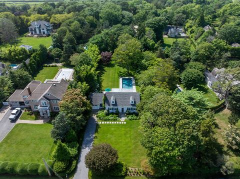 Photo of 32 Thornhedge Road, BELLPORT VILLAGE, NY 11713 (MLS # 11681407)