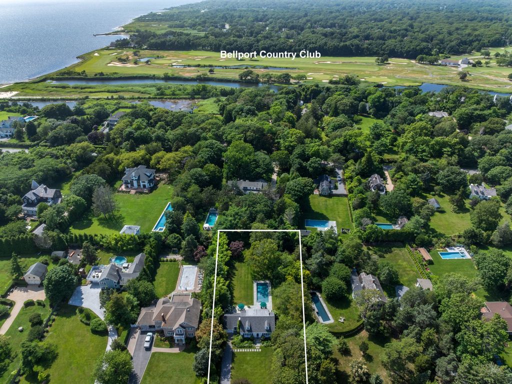 Photo of 32 Thornhedge Road, BELLPORT VILLAGE, NY 11713 (MLS # 11681407)