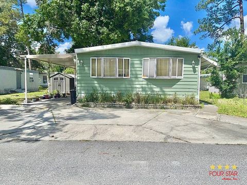 Photo of 231 London Dr, Kissimmee, FL 34746 (MLS # 11715349)