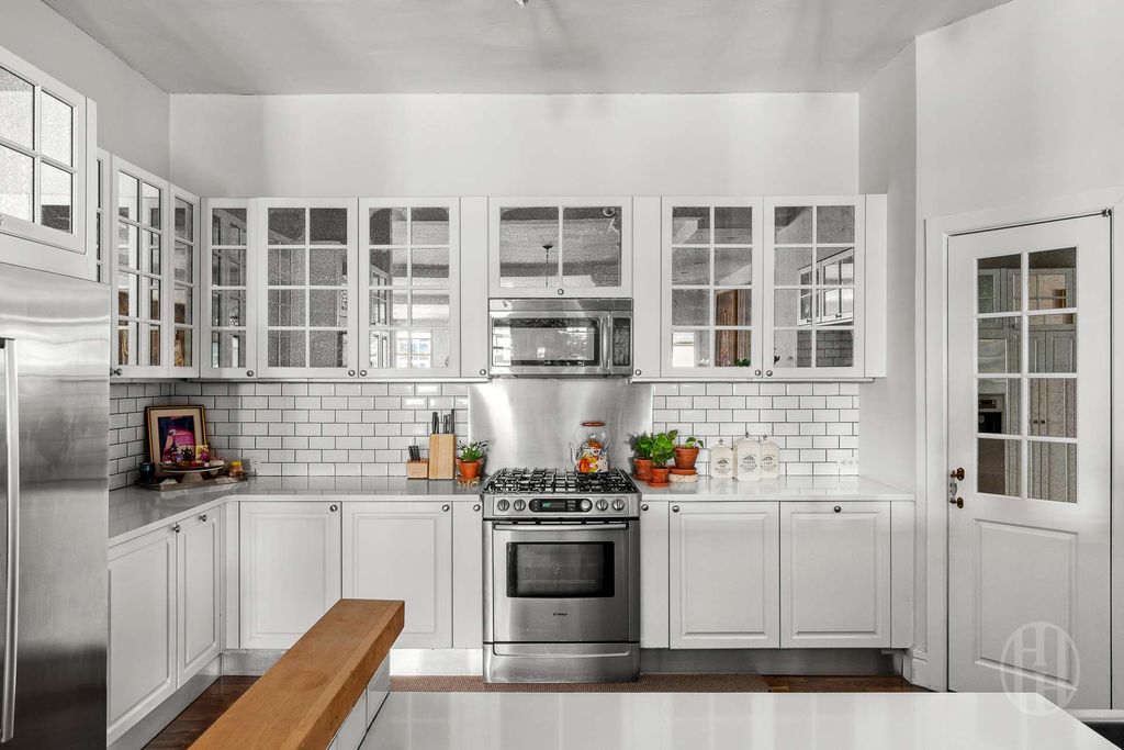 Photo of 116 West 14th Street #8N, New York, NY 10011 (MLS # 11664658)