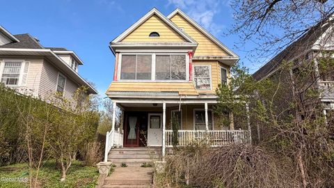 Photo of 1362 Parkwood Boulevard, Schenectady, NY 12308 (MLS # 11726643)