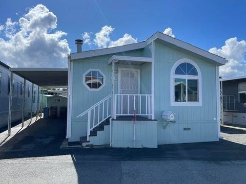Photo of 3015 E Bayshore Rd, Redwood City, CA 94063 (MLS # 11781220)