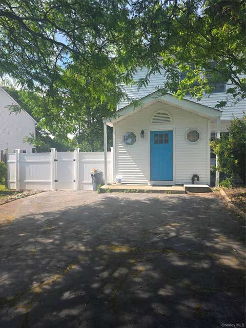 Photo of 9 Trim Street, Bay Shore, NY 11706 (MLS # 11824405)