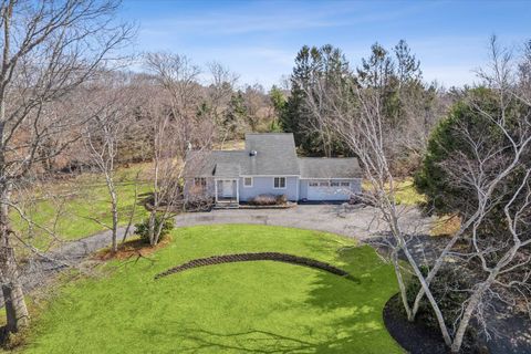 Photo of 435 Old Saddle Ln, Cutchogue, NY 11935 (MLS # 11739091)
