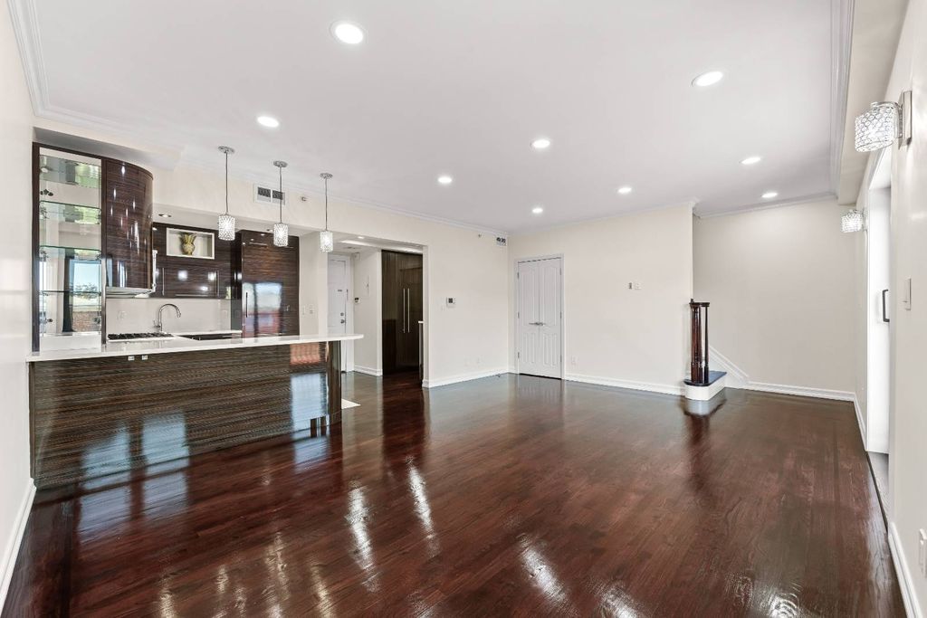 Photo of 3165 Emmons Avenue #PH-3-N, Brooklyn, NY 11235 (MLS # 11683493)