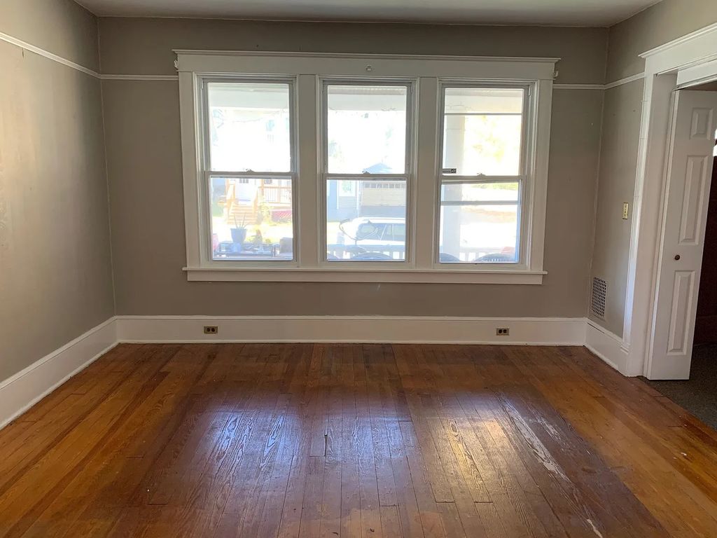 Photo of 7 Gray St, Poughkeepsie, NY 12603 (MLS # 11654031)