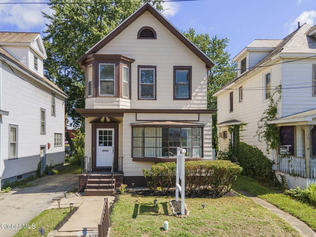 Photo of 1595 Union Street, Schenectady, NY 12309 (MLS # 11937082)