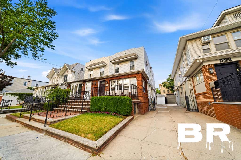 Photo of 1981 New York Ave, Brooklyn, NY 11210 (MLS # 11871165)