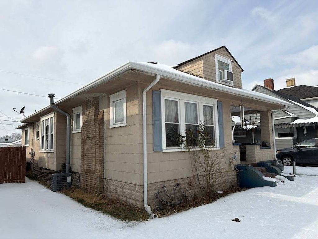 Photo of 2518 S 9th St, Ironton, OH 45638 (MLS # 11651318)