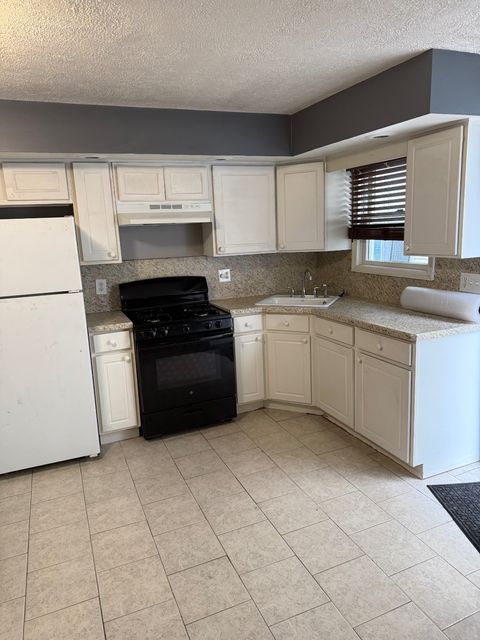 Photo of 59 Lisa Lane, Staten Island, NY 10312 (MLS # 11660930)