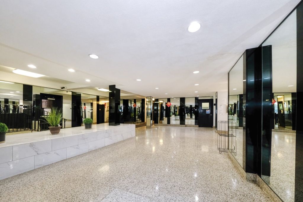 Photo of 2930 137th Street #3A, FLUSHING, NY 11354 (MLS # 11667933)