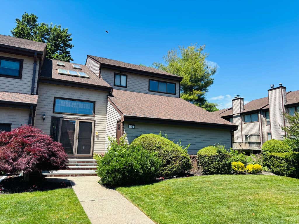 Photo of 88 The Glen, Glen Head, NY 11545 (MLS # 11857558)