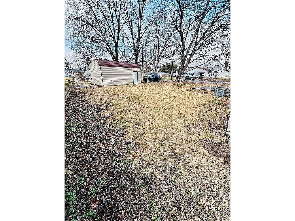 Photo of 8320 Rosedale Rd, Terre Haute, IN 47805 (MLS # 11619972)