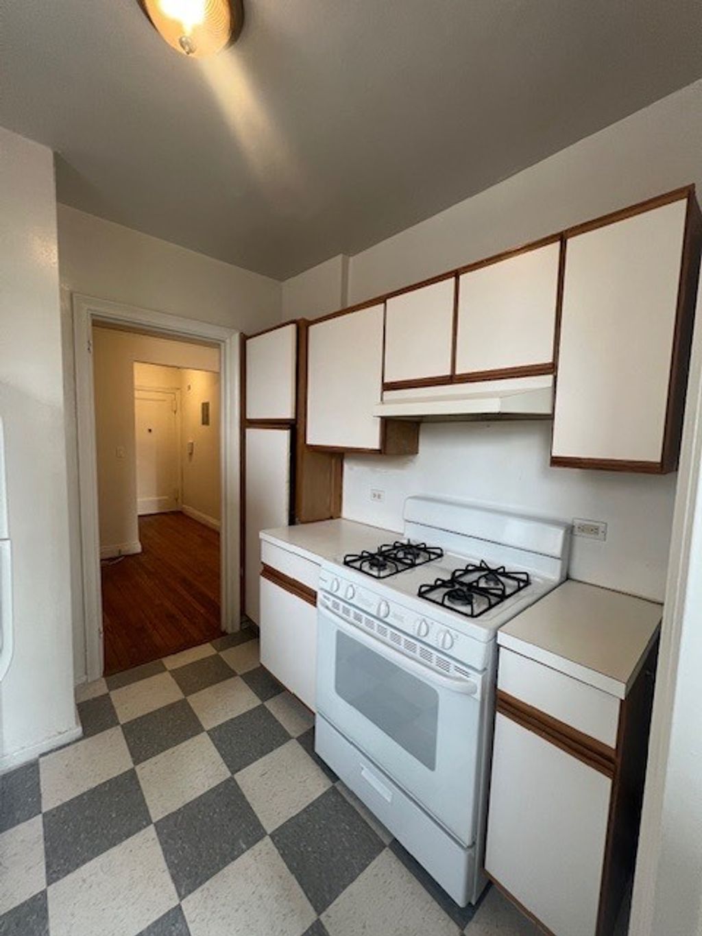 Photo of 625 Gramatan Ave #1G, Mt Vernon, NY 10552 (MLS # 11679644)