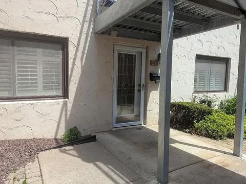 Photo of 212 Bay Village Dr, Rochester, NY 14609 (MLS # 11797529)