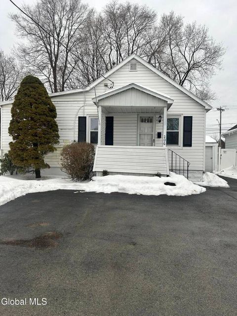 Photo of 206 Stoodley Place, Rotterdam, NY 12303 (MLS # 11662974)