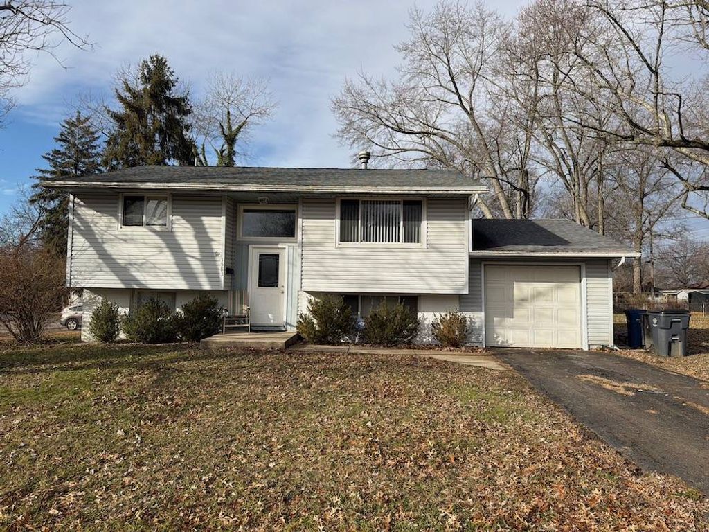 Photo of 1583 Rygate Dr, Reynoldsburg, OH 43068 (MLS # 11621457)