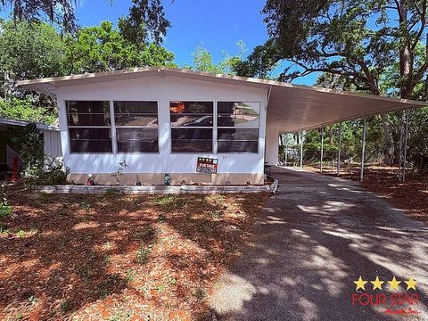Photo of 14 Pathway Ct, Daytona Beach, FL 32119 (MLS # 11687085)