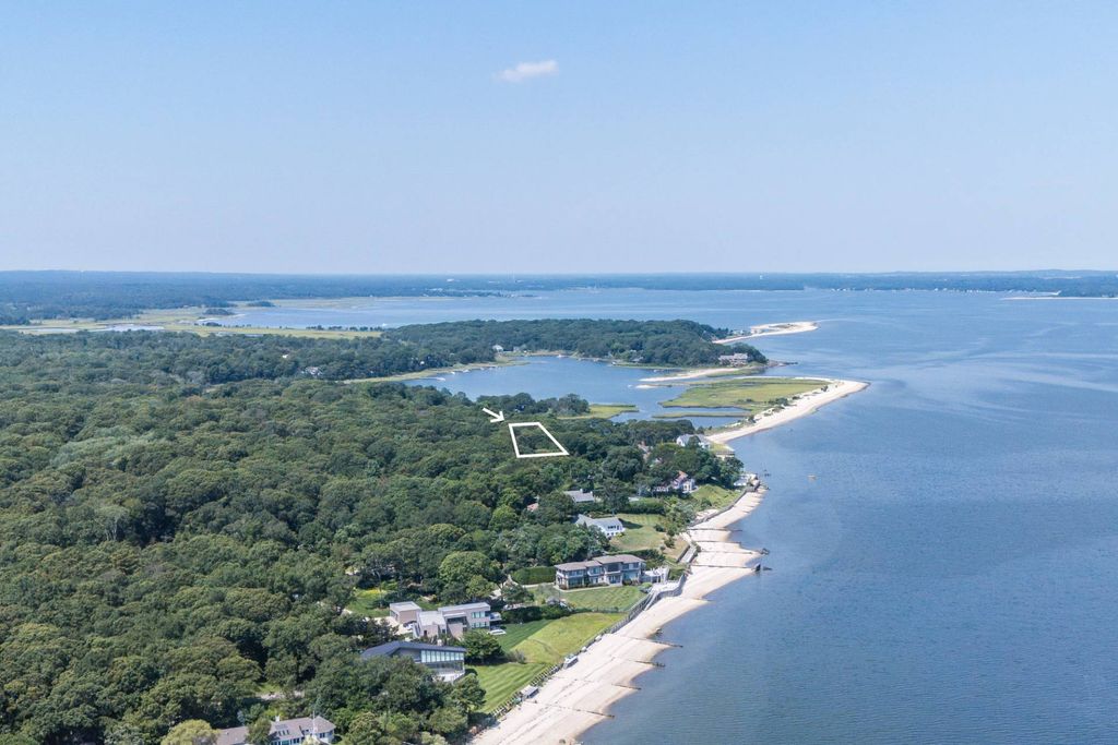 Photo of 87 Washington Heights Avenue, Hampton Bays, NY 11946 (MLS # 11642426)