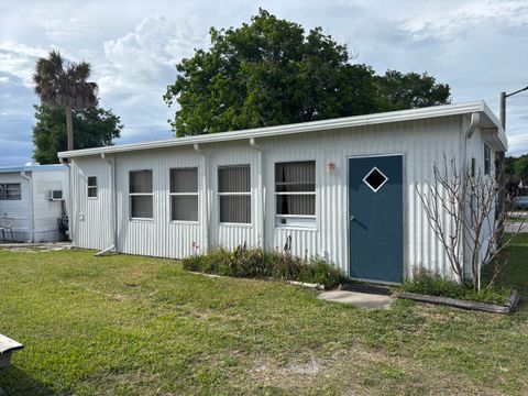 Photo of 2995 US-441 #206, Okeechobee, FL 34974 (MLS # 11692603)