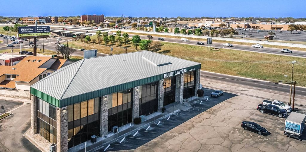 Photo of 2210 E Central Texas Expressway #Suite 204, Killeen, TX 76543 (MLS # 11775366)